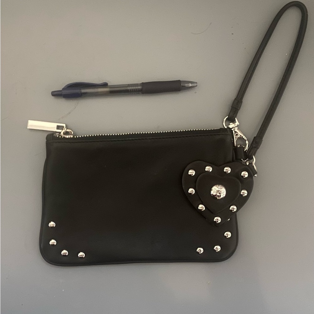 Tory Burch black Hailey wristlet EUC